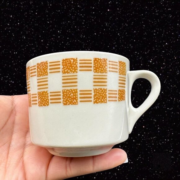 SHENANGO CHINA NEW CASTLE Mug Set Ceramic USA Yellow White 2.5”T 3.25”W Set 4 - Picture 14 of 16